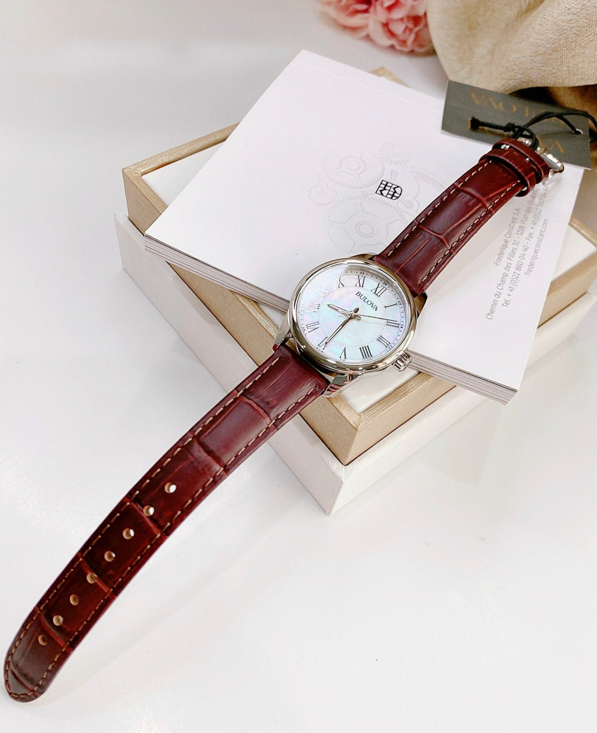 96l271 Reloj Bulova Dress de dama pulsera de piel