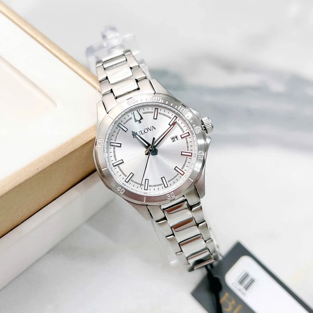 96m160 Reloj Bulova Classic de señorita pulsera de metal 30 mm