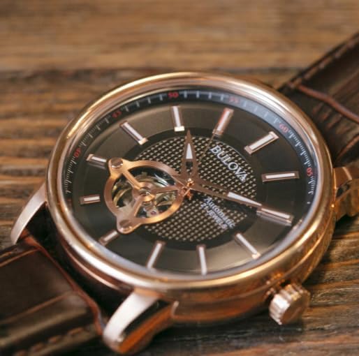 97A109 Reloj Bulova Classic de hombre banda de cuero 45mm