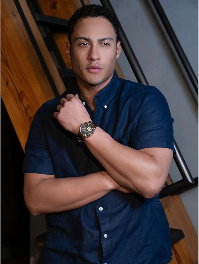 97A109 Reloj Bulova Classic de hombre banda de cuero 45mm