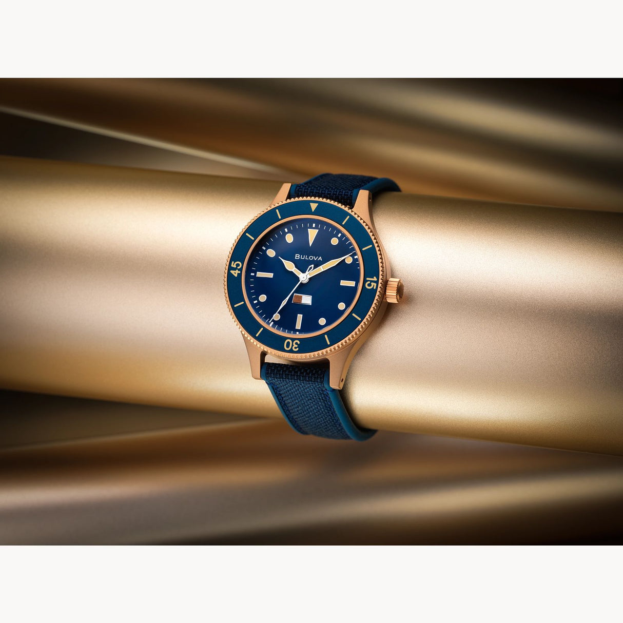 98A325 Reloj Bulova Mil Ships de caballero banda de resina