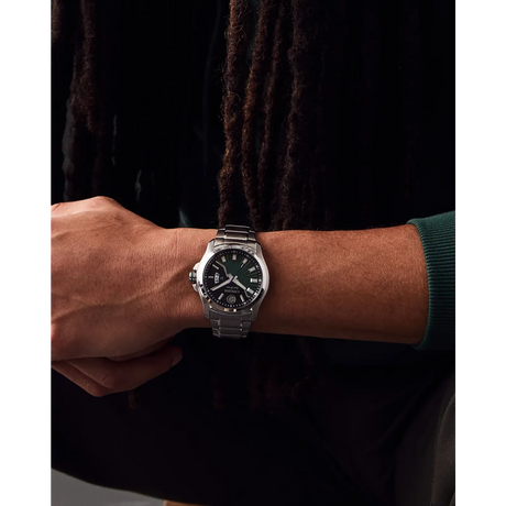 AW1351-56W Citizen The Hulk Marvel edition de hombre pulsera de metal Eco-drive