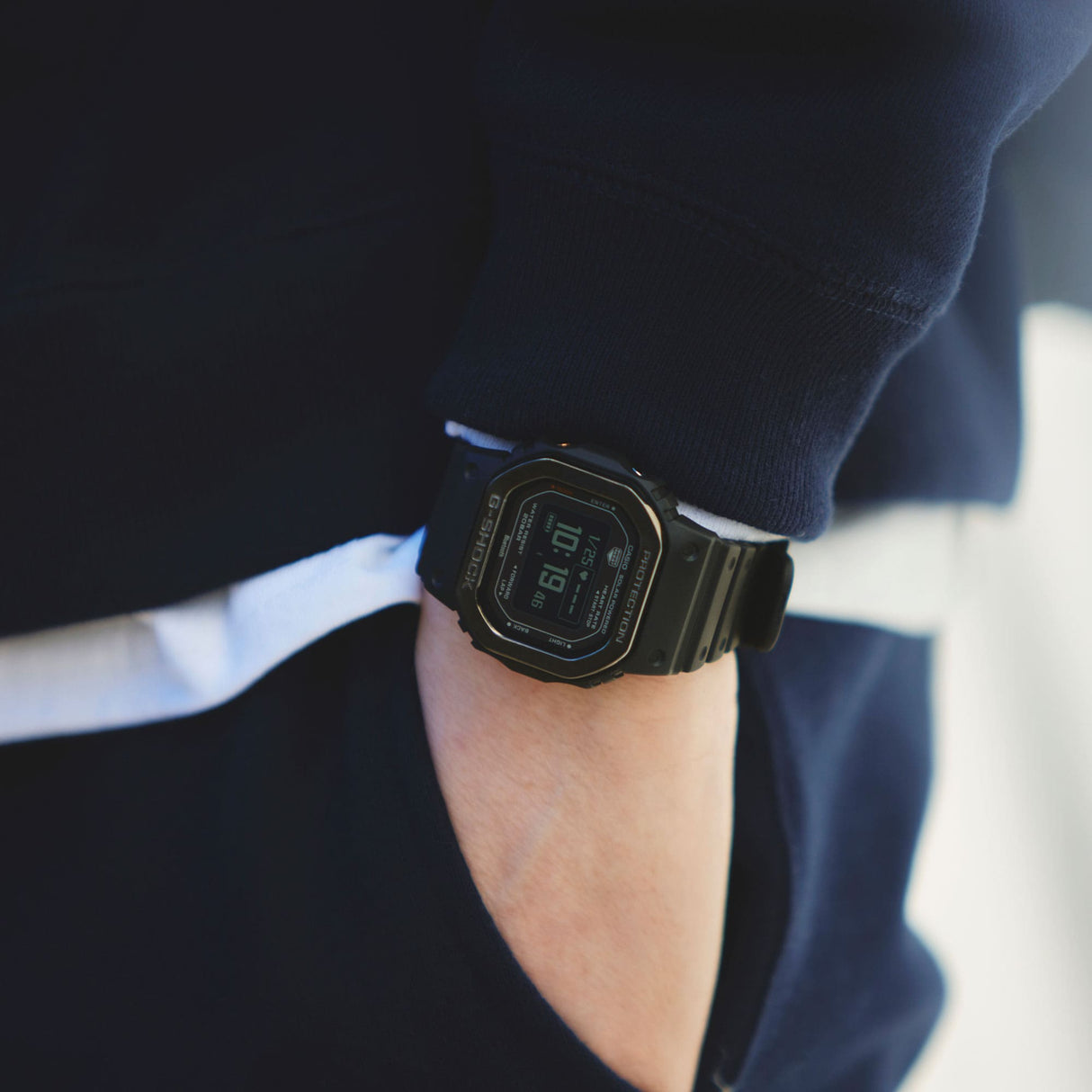 DW-H5600MB-1 Reloj G-Shock Bluetooth de caballero banda de resina