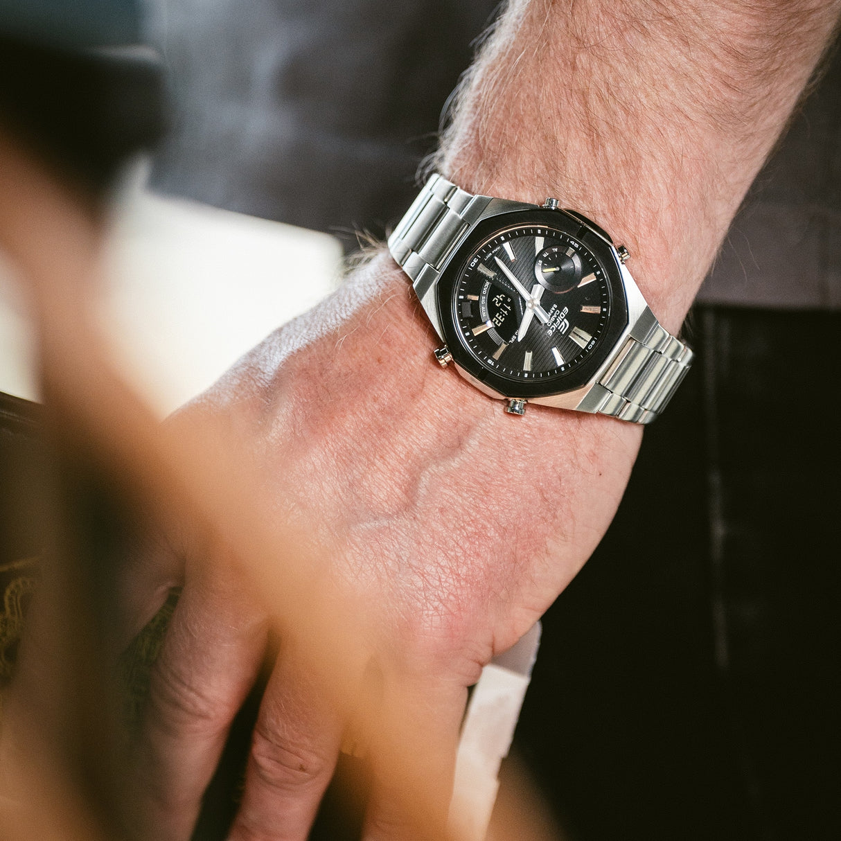 ECB-S10DB-1A Reloj Edifice Bluetooth de caballero pulsera de metal cristal zafiro