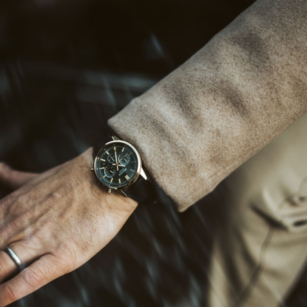 EFR-575CL-3A Reloj Edifice de caballero banda de piel