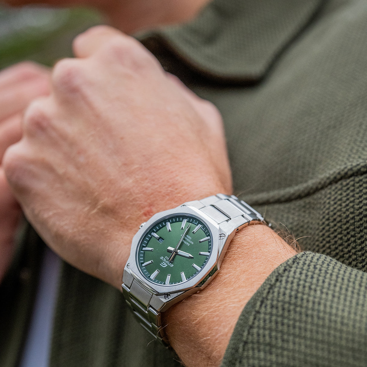 EFR-S108D-3AV Edifice Reloj para Hombre cristal zafiro