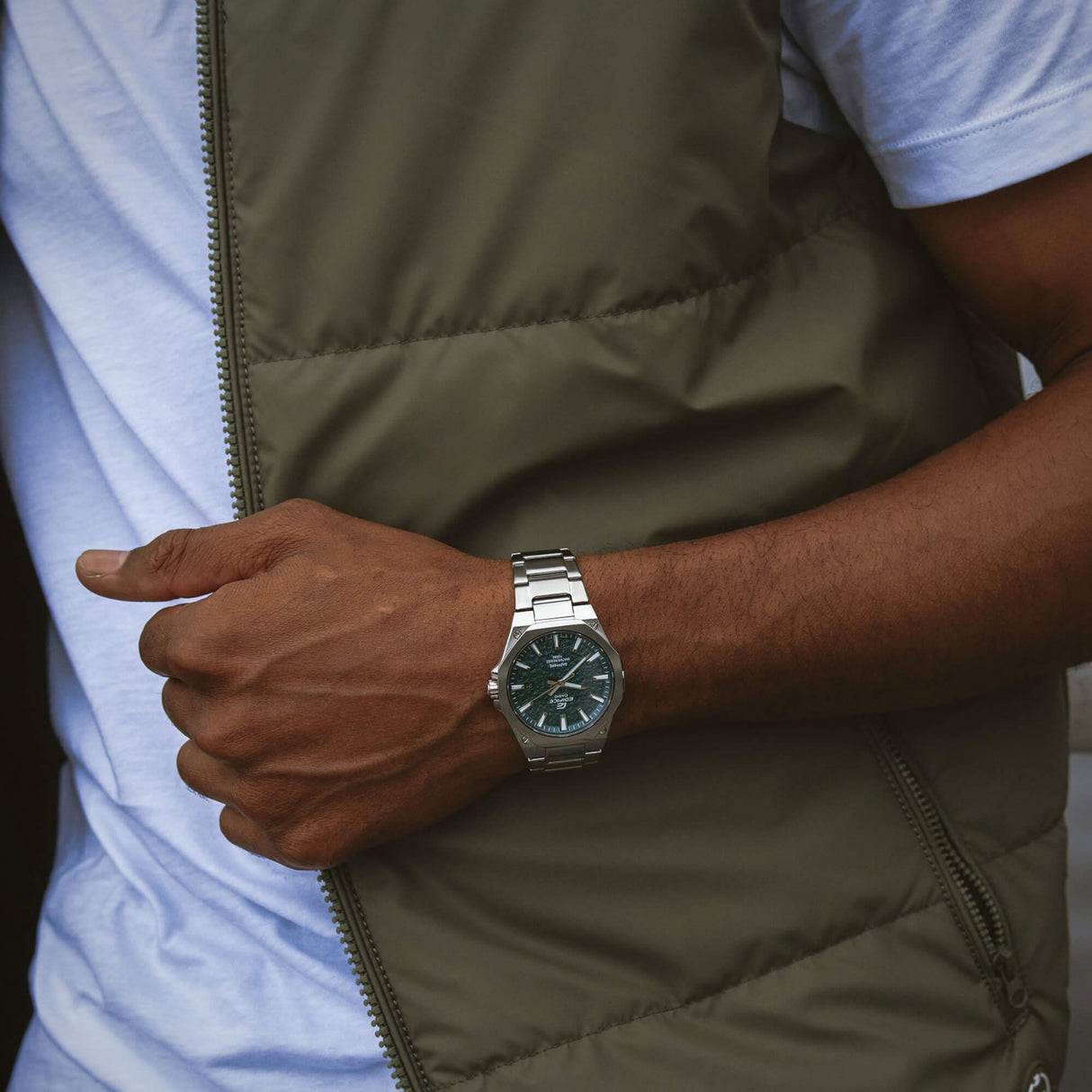 EFR-S108DE-3AV Reloj Edifice de hombre pulsera de metal cristal zafiro