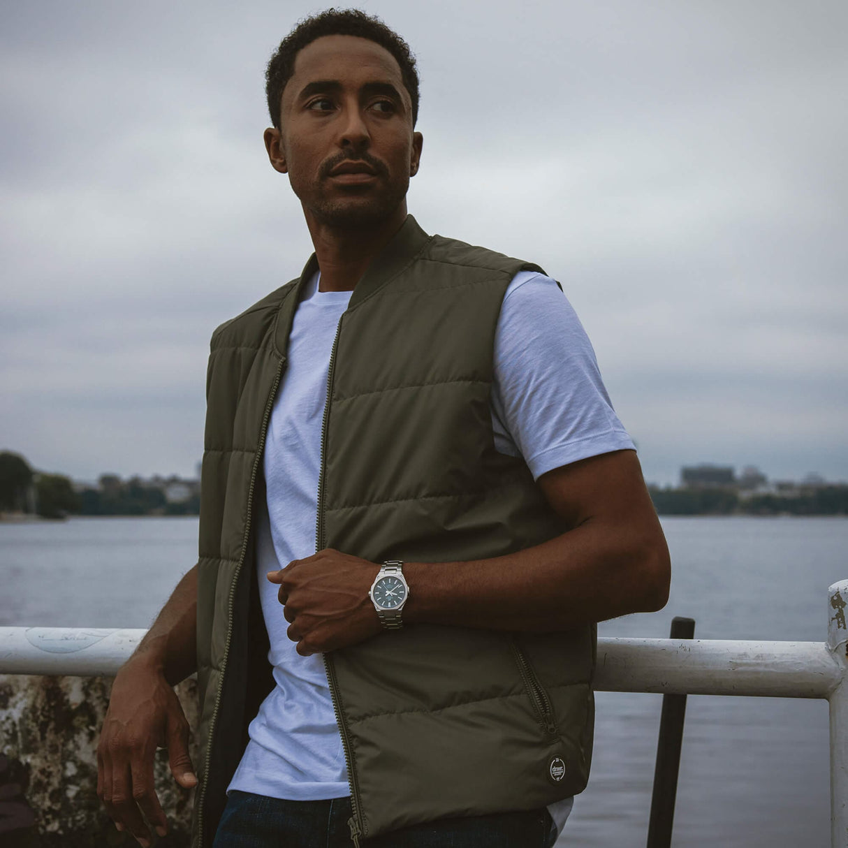 EFR-S108DE-3AV Reloj Edifice de hombre pulsera de metal cristal zafiro