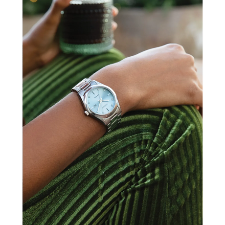EW2700-54L Reloj Citizen Sport Luxury Eco-drive de mujer pulsera de metal 33mm