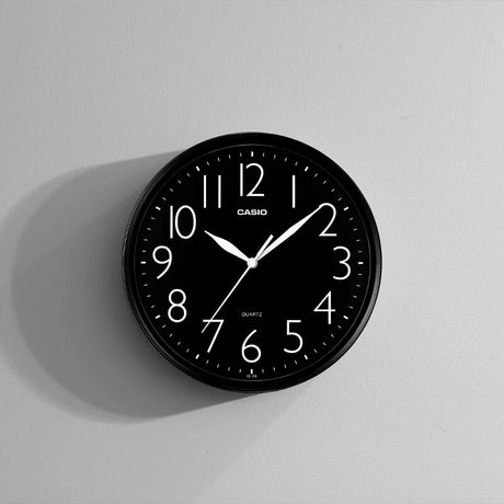 IQ-05-1 Reloj de Pared Casio