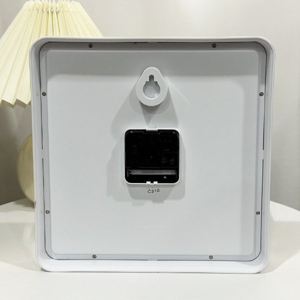 IQ-06-7 Reloj de Pared Casio