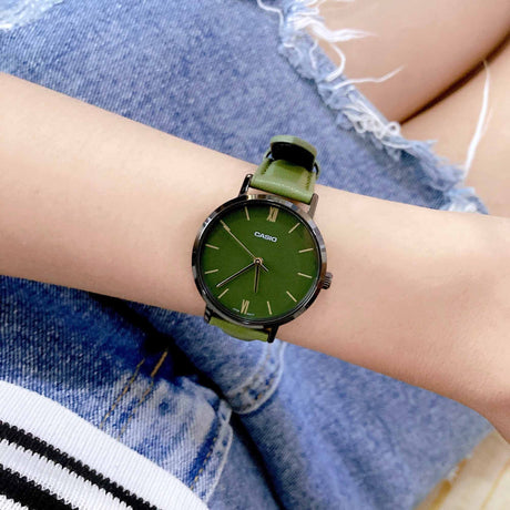 LTP-VT02BL-3A Reloj Casio de dama pulsera de piel 36 mm