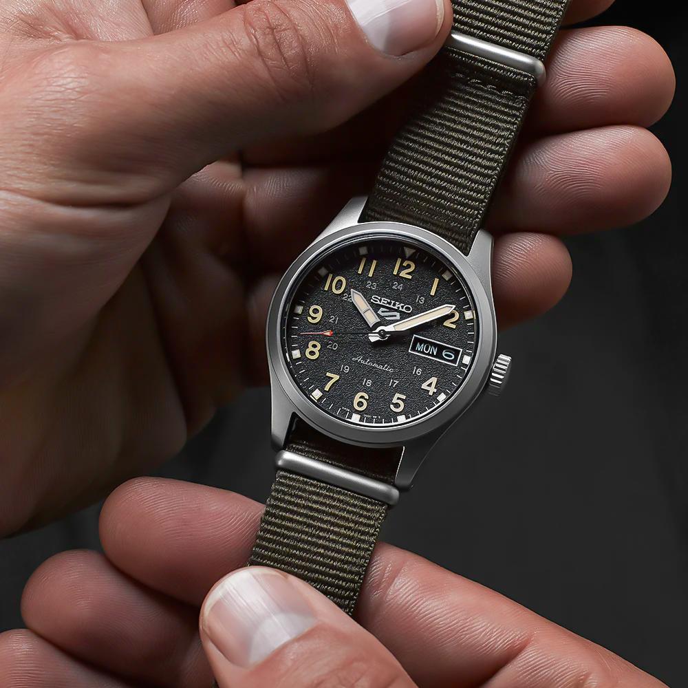 SRPJ85K1 Seiko Serie 5 de caballero pulsera de tela