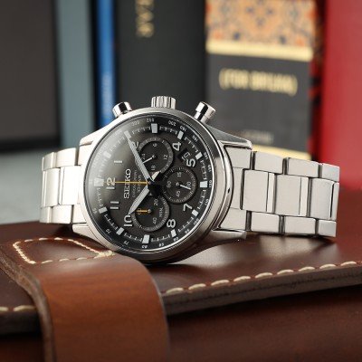 SSB447P1 Seiko Sports reloj para caballero pulsera de metal