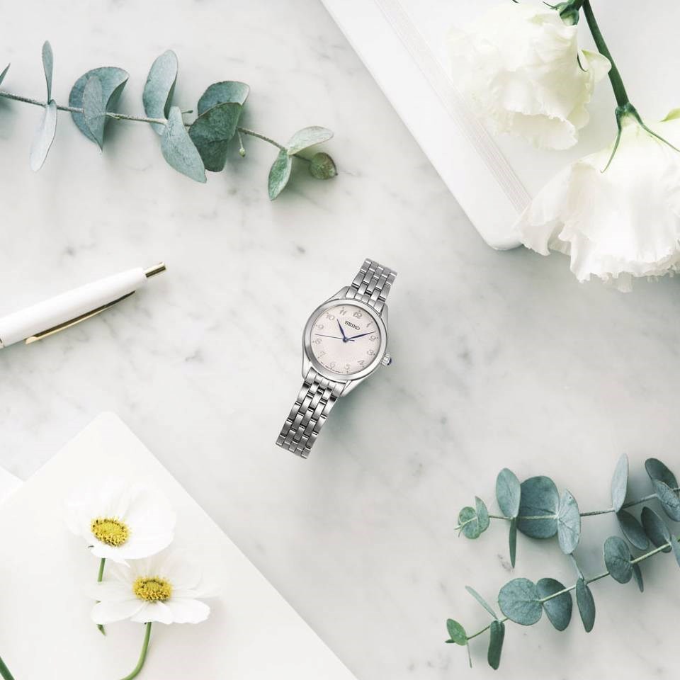 SUR379P1 Reloj Seiko Core de dama banda de metal 29 mm