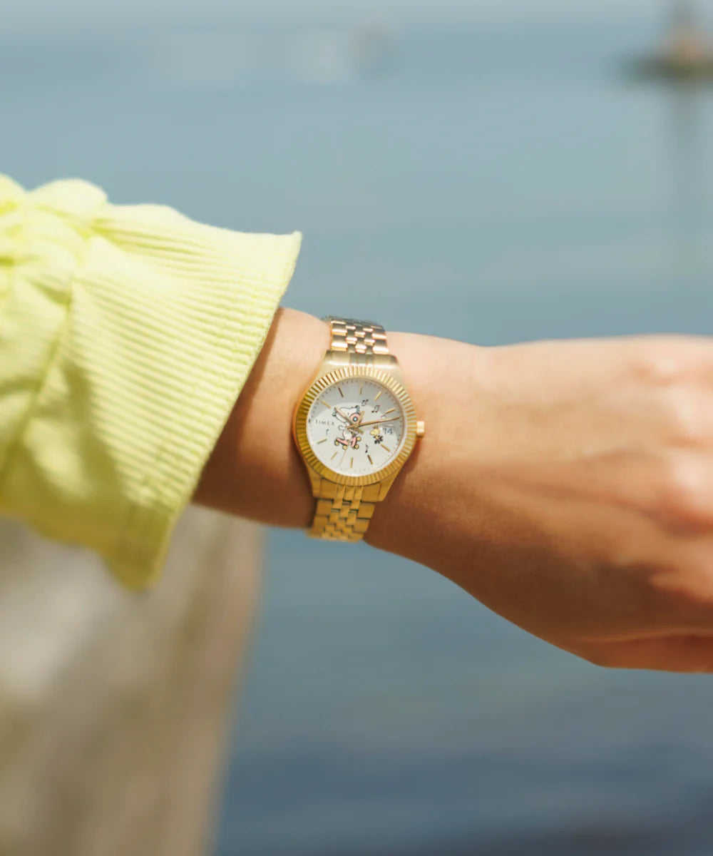 TW2W78800 Reloj Timex de Snoopy para caballero pulsera de metal