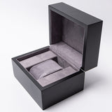 TC-001 Caja para un reloj acolchado de madera