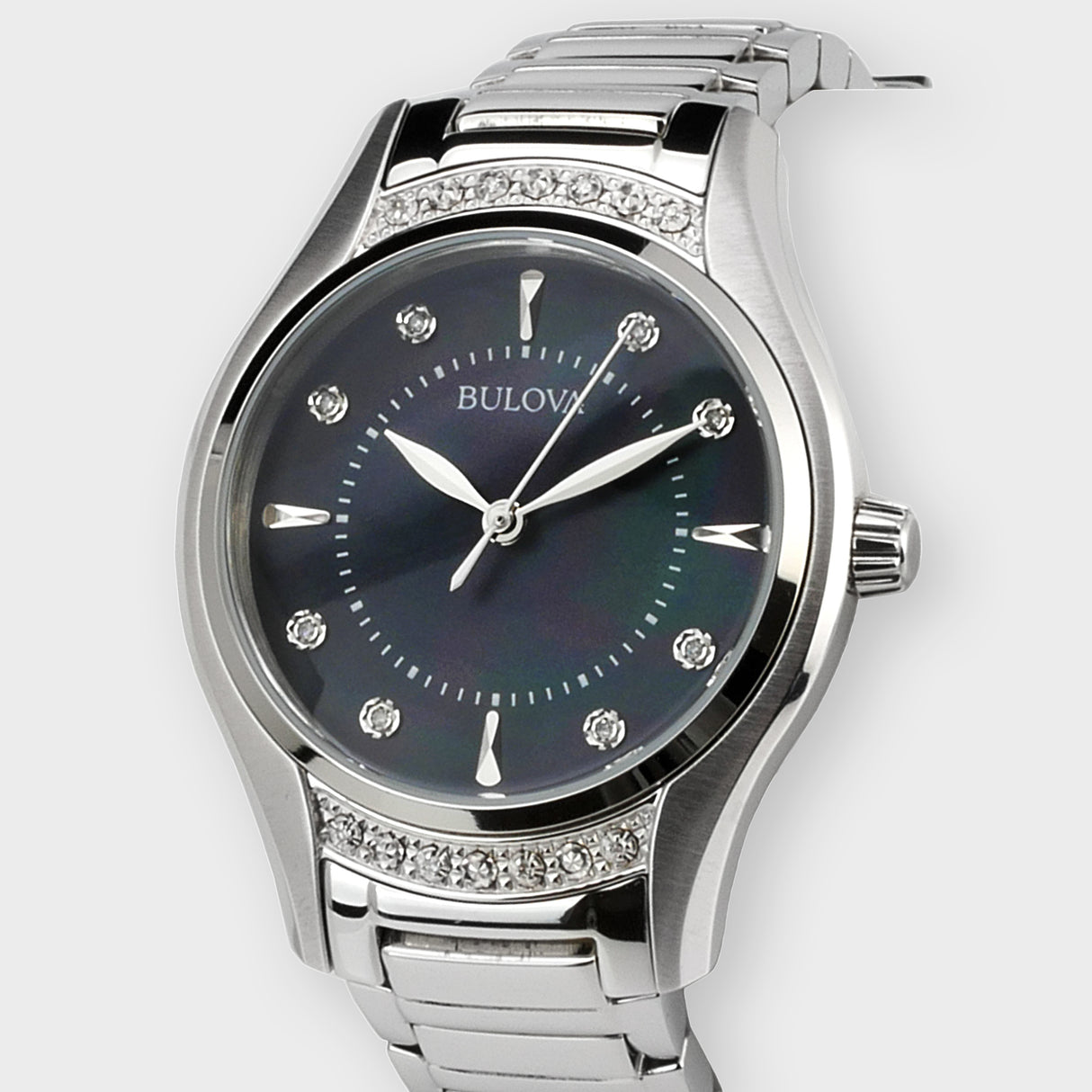 96R242 Reloj Bulova Diamond Classic de dama pulsera de metal 31 mm