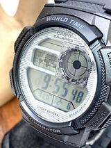 AE-1000W-7AV Reloj Casio para Hombre, Illuminator Hora Mundial 10 Años de Batería