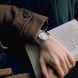 AQ-240E-7A Reloj Casio Vintage unisex banda de metal