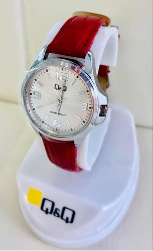 QA07J324Y Reloj QQ para Mujer