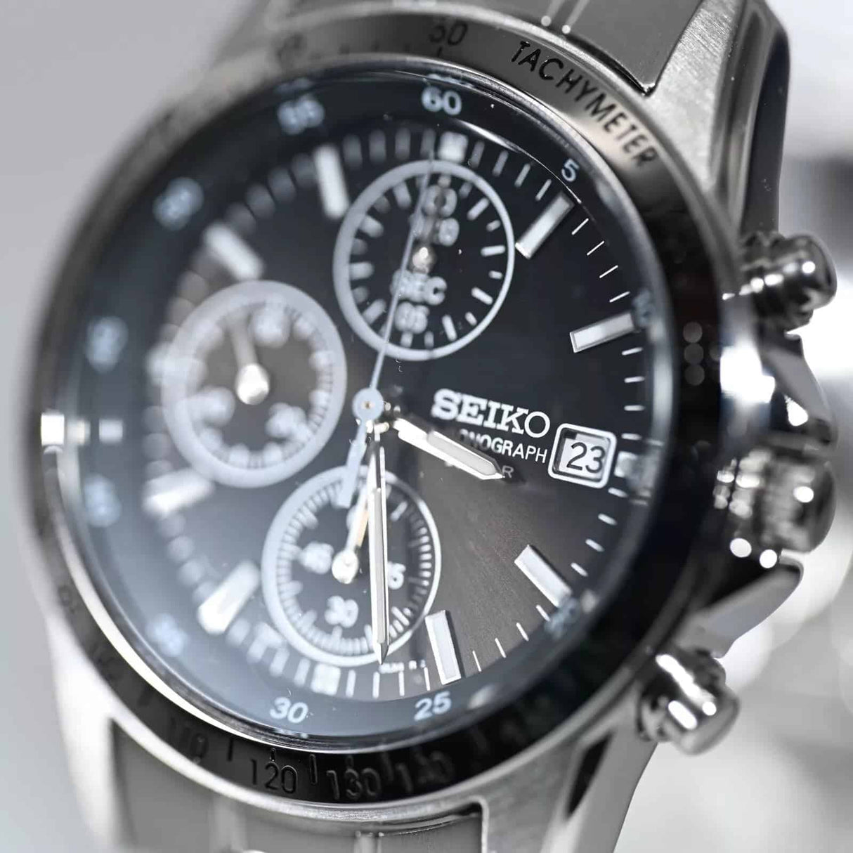 SBTQ041 Reloj Seiko Spirit Modelo Limitado para Caballero con Pulsera de Acero Inoxidable