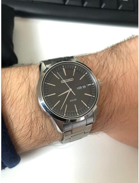 SNE527P1 Seiko Solar de hombre pulsera de metal
