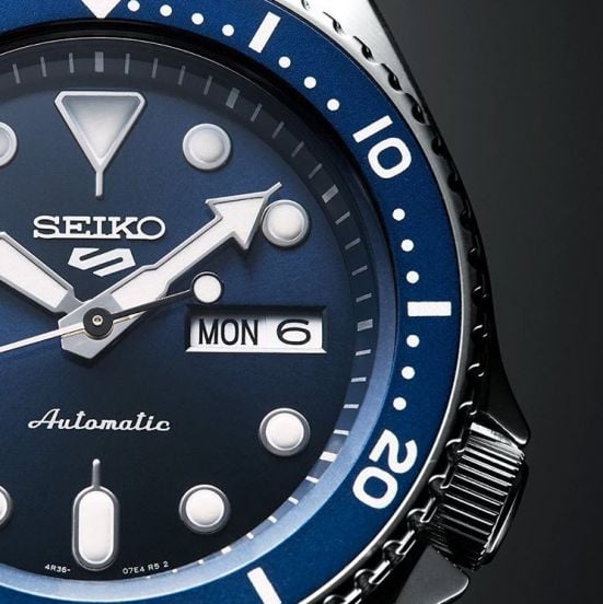 SRPD51K1 Seiko 5 Sport Automático para Hombre Correa de Acero Inoxidable