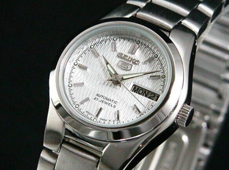 SYMC07K1 Reloj Seiko 5 para Dama con Brazalete de Metal inoxidable