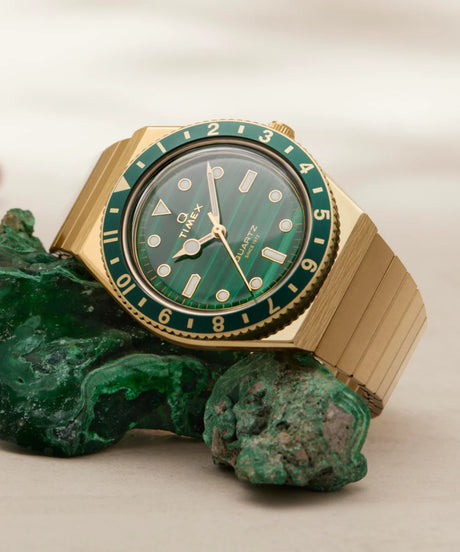 TW2V92200 Reloj Timex Q de dama pulsera de metal
