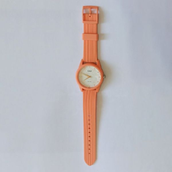 VS12J026Y Reloj QQ para Mujer